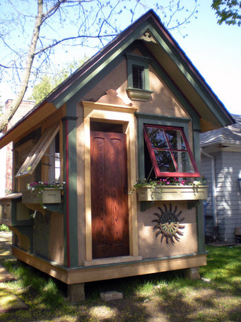 Community Chickens Birdhouse